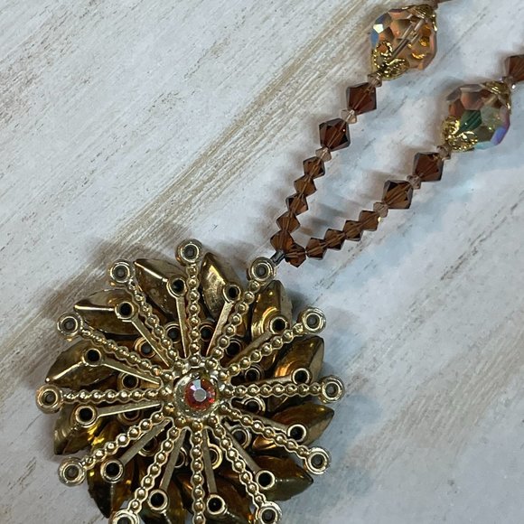 Handmade crystal rhinestone pendant, crystal necklace repurposed vintage brooch - Picture 7 of 7